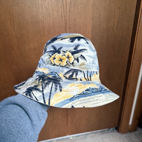 Vintage Walt Disney World Reversible Bucket Hat Beachy Cruise Vacation Dad 90's - Picture 4 of 5